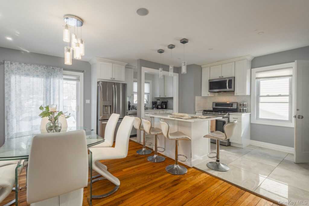 50 Acorn Terrace, New Rochelle, NY 10801 - Photo 9 of 27