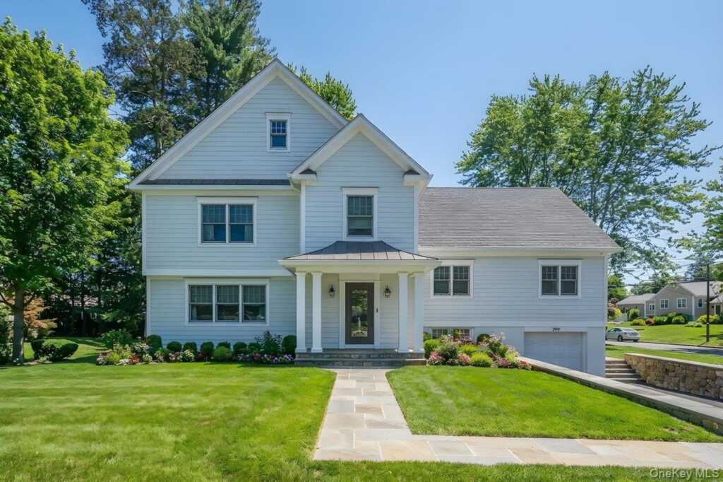 299 Stratton Road, New Rochelle, NY 10804