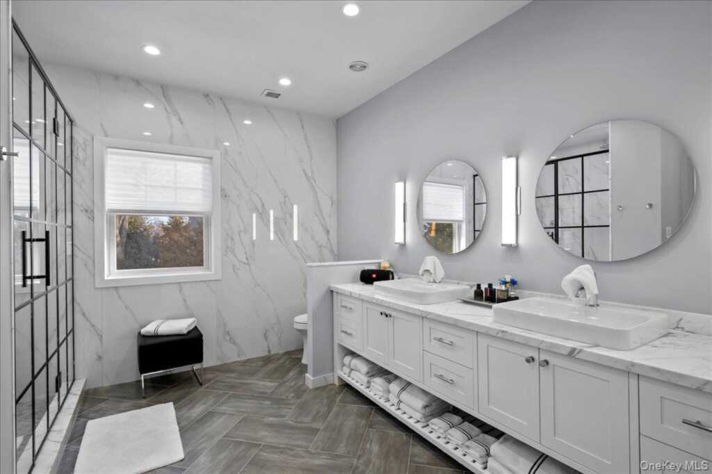 299 Stratton Road, New Rochelle, NY 10804 - Photo 23 of 50