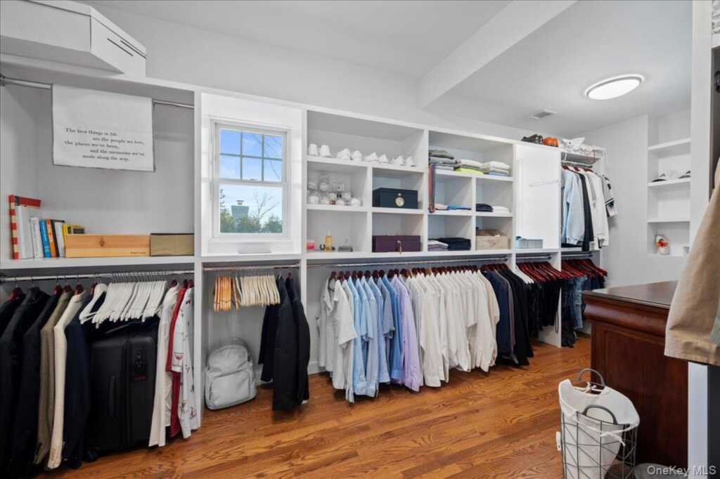 299 Stratton Road, New Rochelle, NY 10804 - Photo 30 of 50