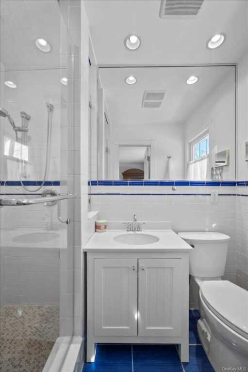 299 Stratton Road, New Rochelle, NY 10804 - Photo 36 of 50