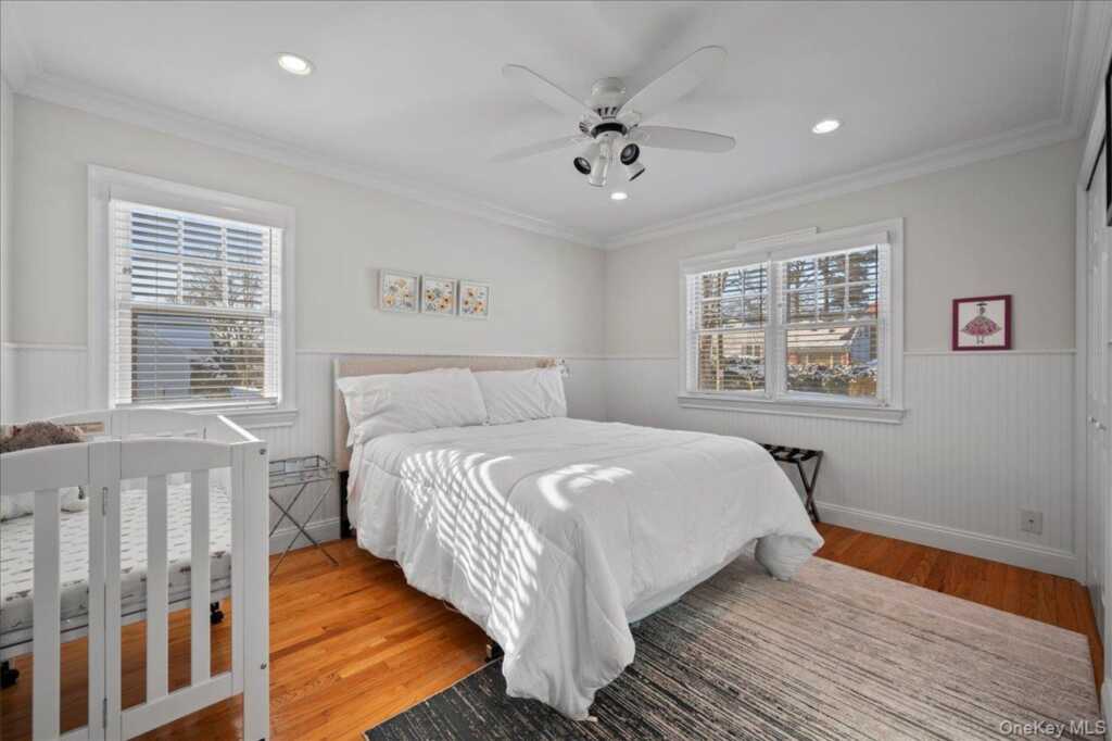 299 Stratton Road, New Rochelle, NY 10804 - Photo 37 of 50