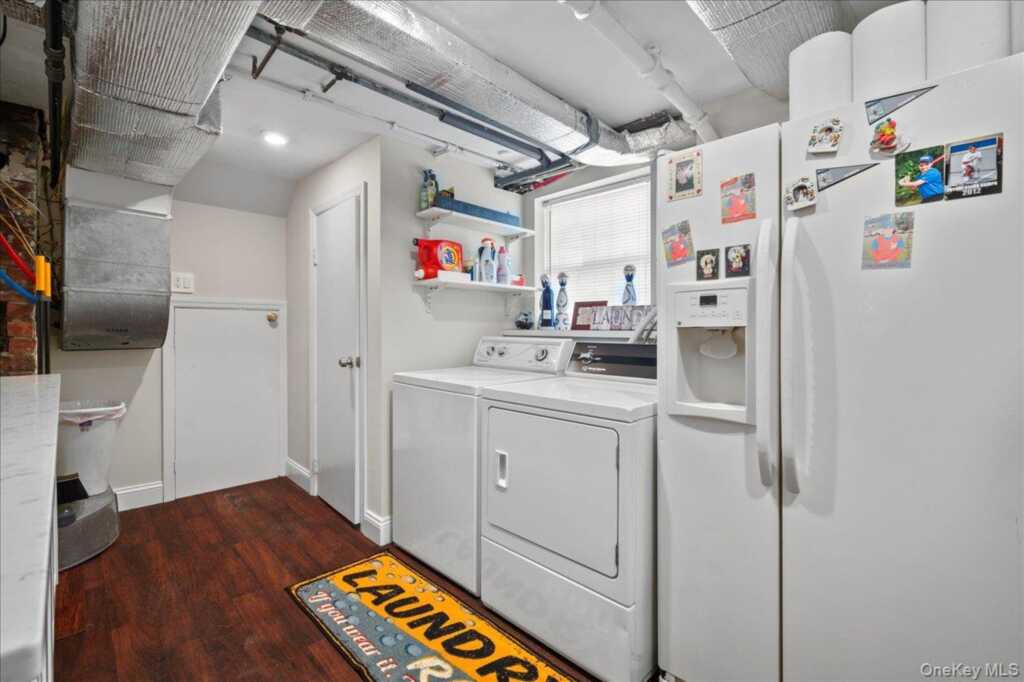 299 Stratton Road, New Rochelle, NY 10804 - Photo 40 of 50