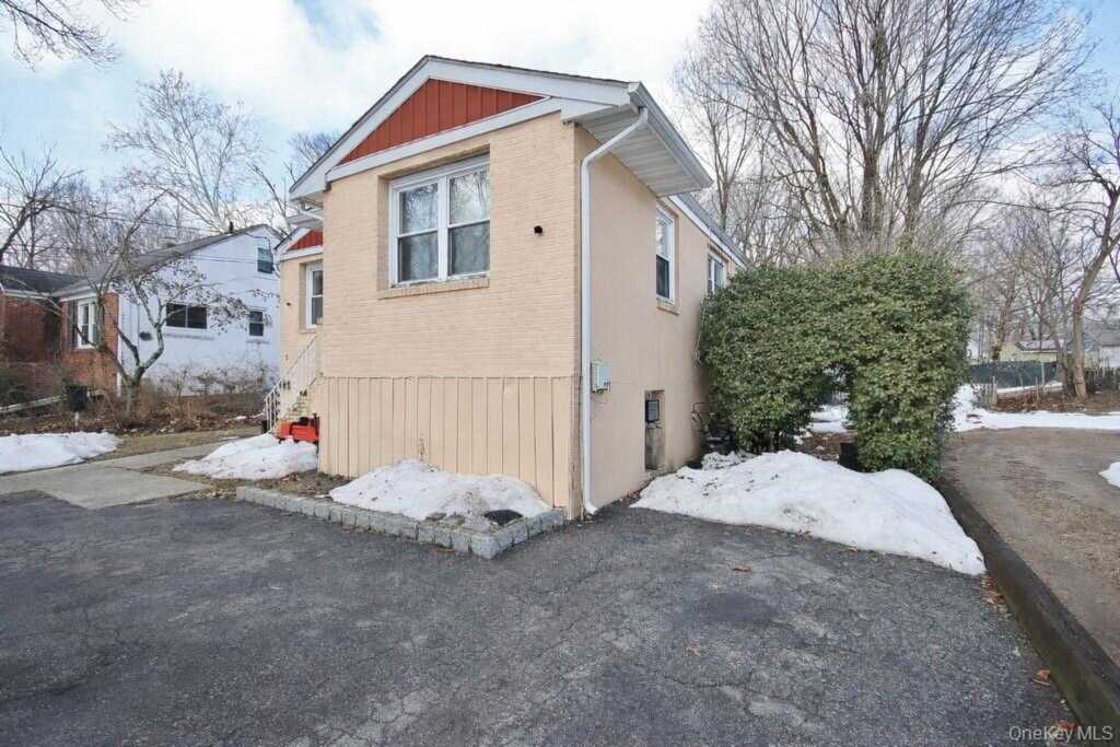 5 Highland Avenue, Suffern, NY 10901 - Photo 29 of 30