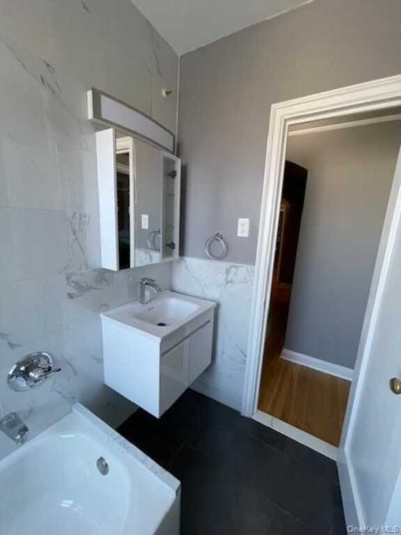 300 Main Street, Unit #6B, White Plains, NY 10601 - Photo 13 of 20