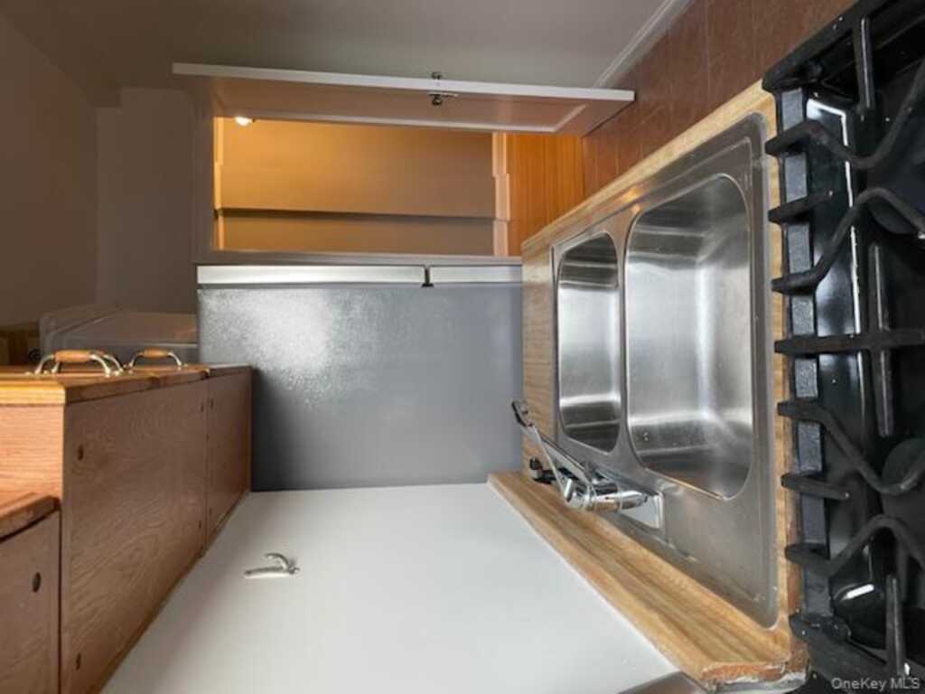 300 Main Street, Unit #6B, White Plains, NY 10601 - Photo 17 of 20