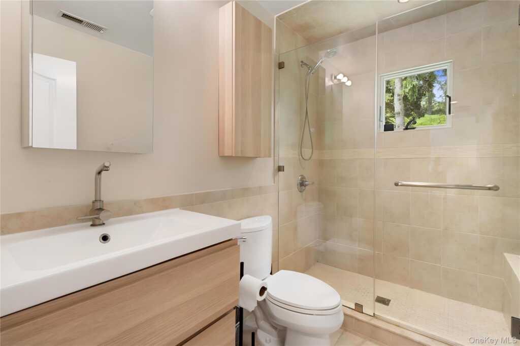 33 Hillandale Road, Rye, NY 10573 - Photo 17 of 31