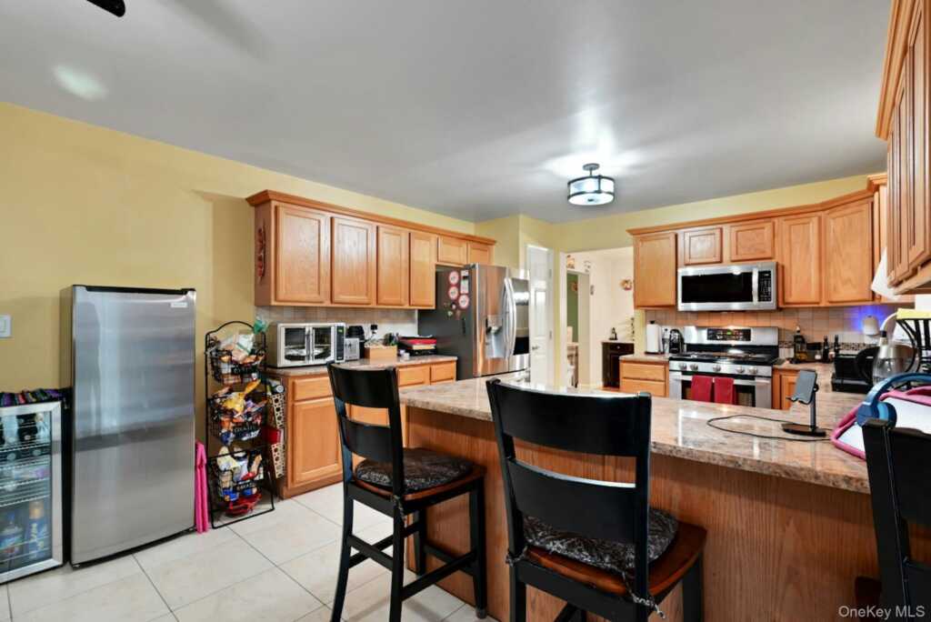 15 Central Highway, New City, NY 10956 - Photo 10 of 43