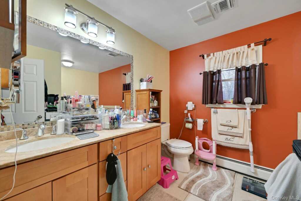 15 Central Highway, New City, NY 10956 - Photo 25 of 43