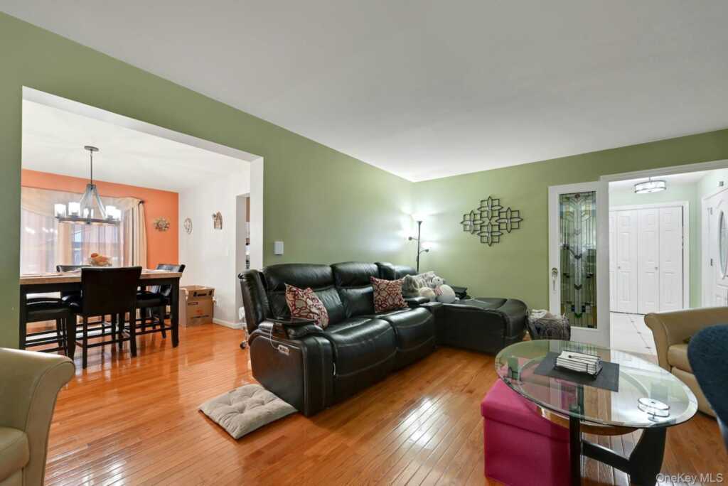 15 Central Highway, New City, NY 10956 - Photo 5 of 43