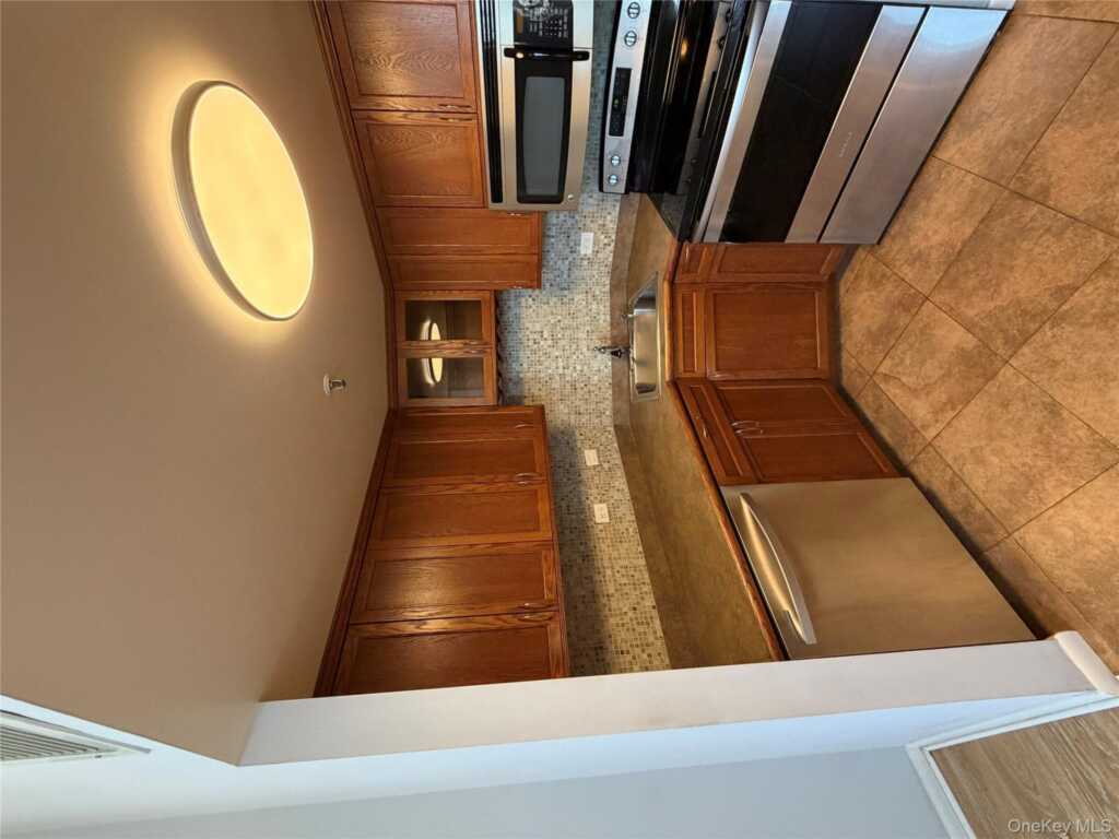 55 McKinley Avenue, Unit #D1-12, White Plains, NY 10606 - Photo 2 of 7