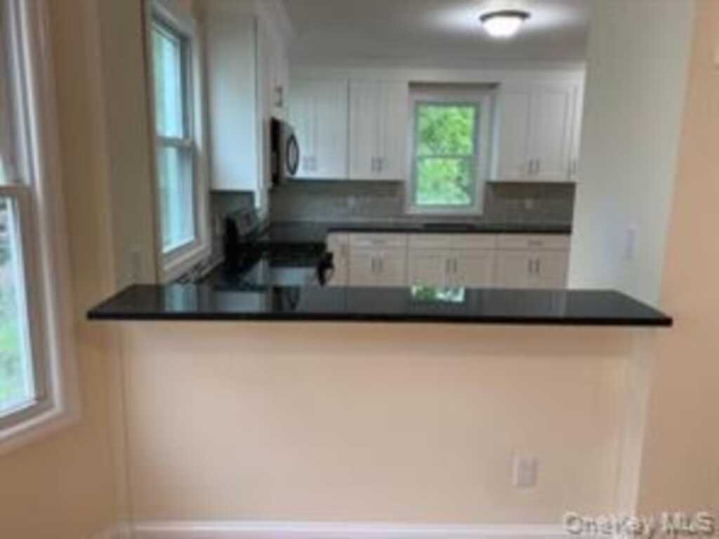 16 Park Avenue, White Plains, NY 10603 - Photo 17 of 23