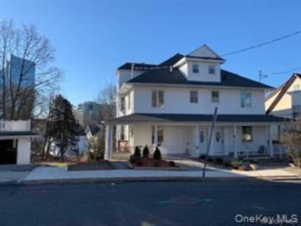 16 Park Avenue, White Plains, NY 10603 - Photo 3 of 23