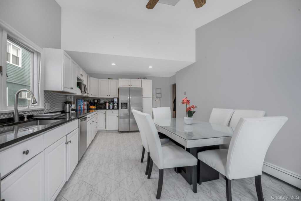 40 Roanoke Avenue, Rye, NY 10573 - Photo 14 of 29