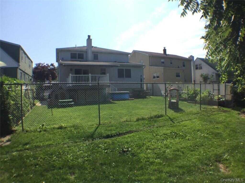 40 Roanoke Avenue, Rye, NY 10573 - Photo 5 of 29