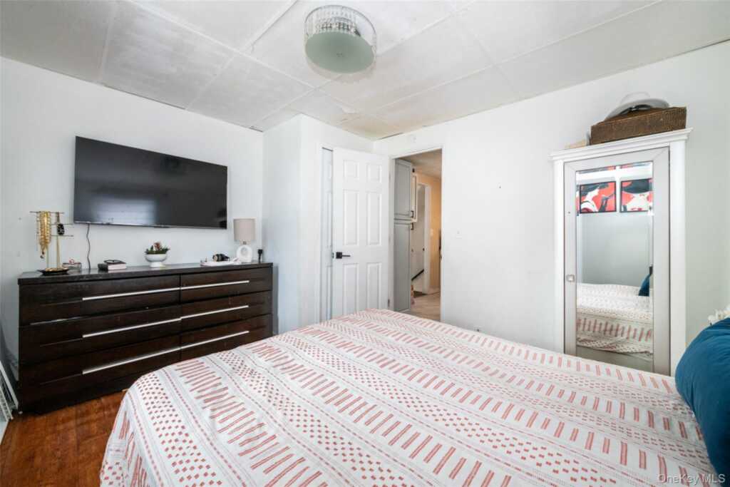 24 5th Avenue, New Rochelle, NY 10801 - Photo 18 of 29