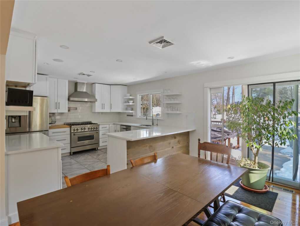 5 Mark Lane, New City, NY 10956 - Photo 10 of 47