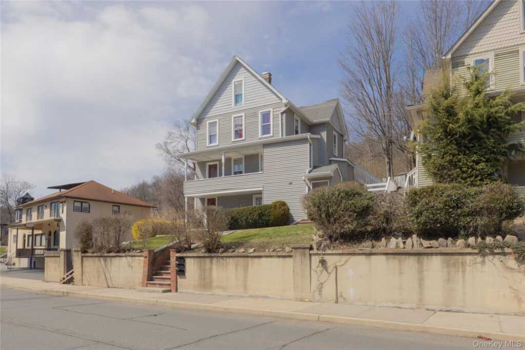 44 Wayne Avenue, Suffern, NY 10901 - Photo 16 of 35