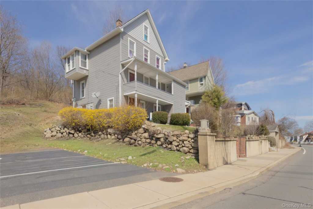 44 Wayne Avenue, Suffern, NY 10901 - Photo 17 of 35