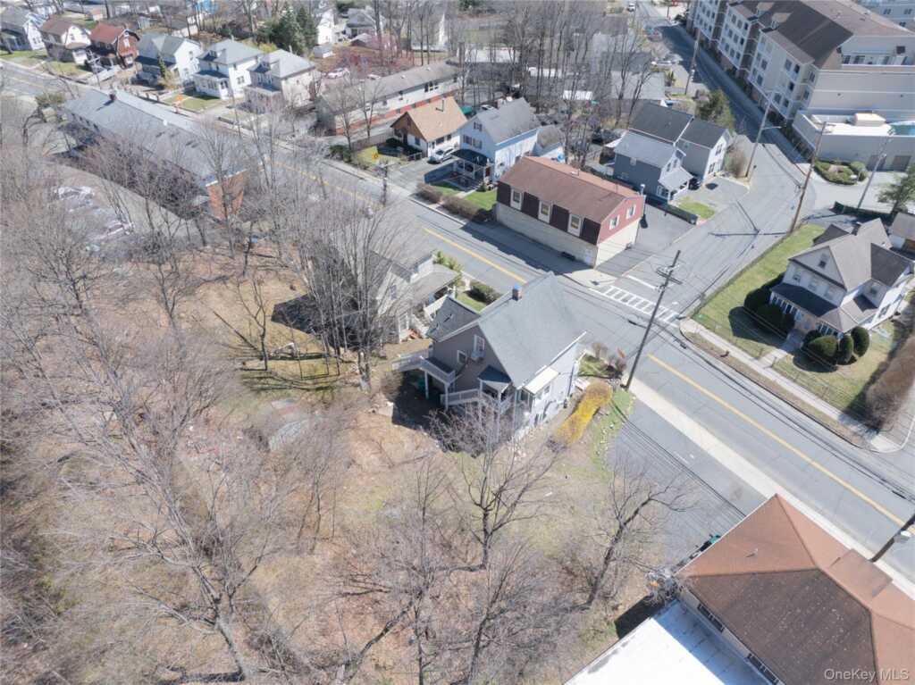 44 Wayne Avenue, Suffern, NY 10901 - Photo 25 of 35