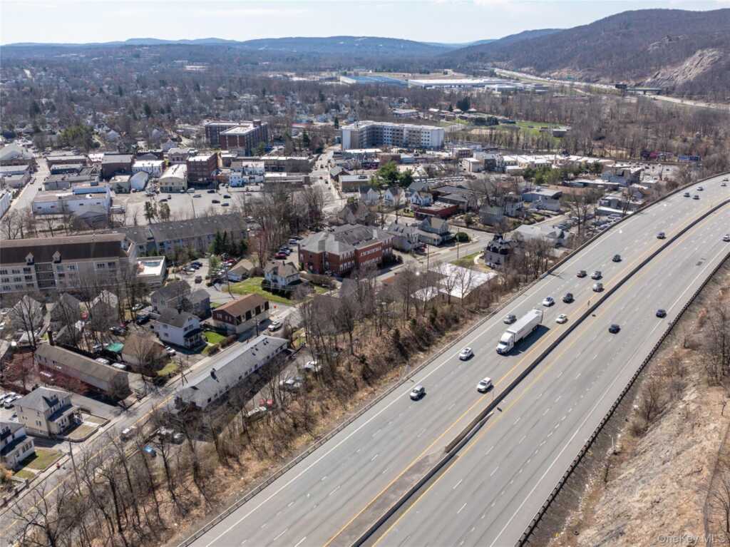 44 Wayne Avenue, Suffern, NY 10901 - Photo 34 of 35