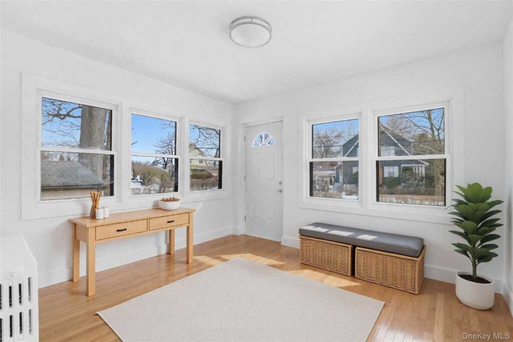 25 Midland Avenue, White Plains, NY 10606 - Photo 9 of 42