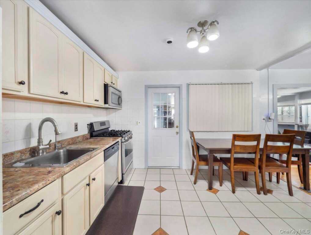 30 Govan Drive, Stony Point, NY 10980 - Photo 15 of 42