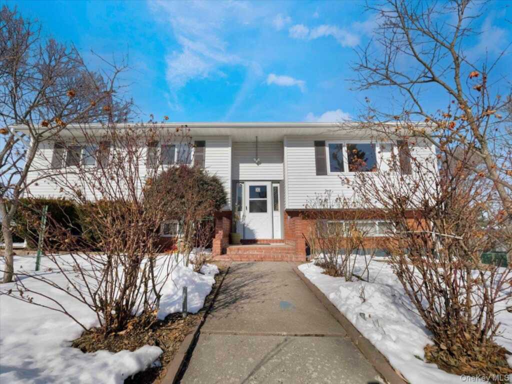 30 Govan Drive, Stony Point, NY 10980 - Photo 2 of 42