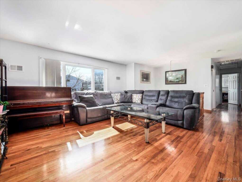 30 Govan Drive, Stony Point, NY 10980 - Photo 7 of 42