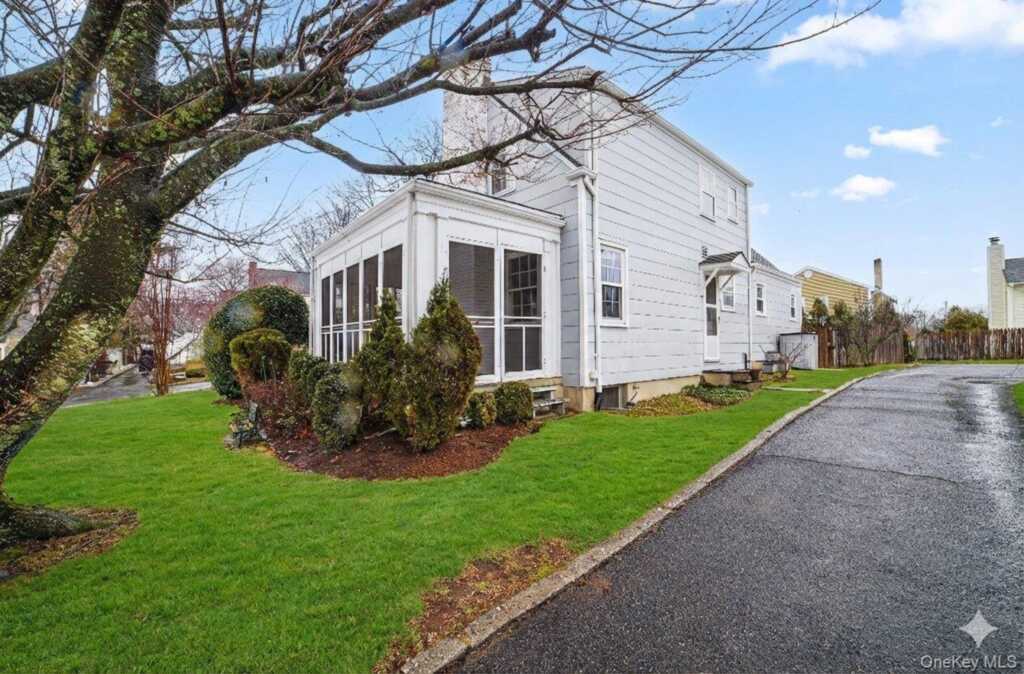 30 Argyle Road, Rye, NY 10573 - Photo 33 of 48