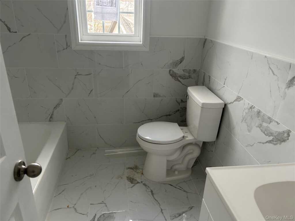 15 Waldron Avenue, Nyack, NY 10960 - Photo 7 of 36