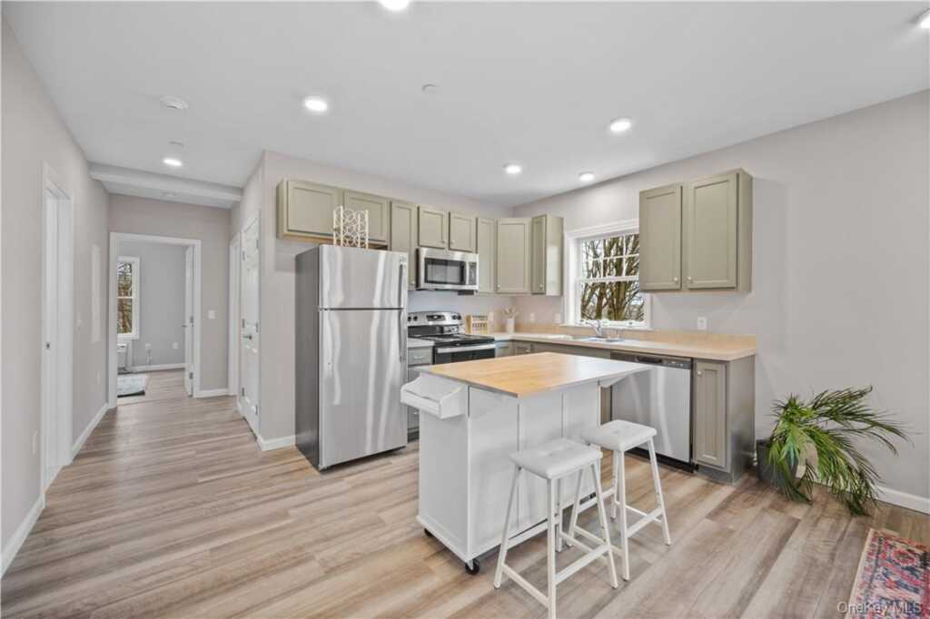 108 N Kensico Avenue, Unit #5A, White Plains, NY 10604 - Photo 5 of 26