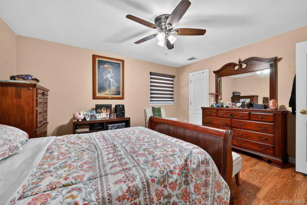 4 Kingsland Drive, New City, NY 10956 - Photo 19 of 44