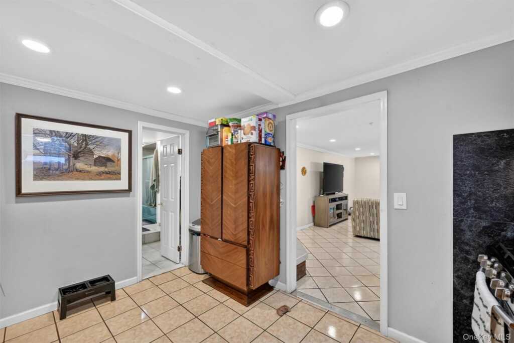 4 Kingsland Drive, New City, NY 10956 - Photo 28 of 44