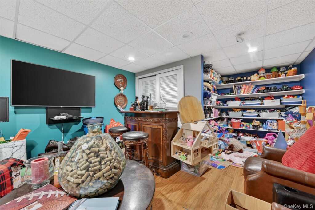 4 Kingsland Drive, New City, NY 10956 - Photo 33 of 44