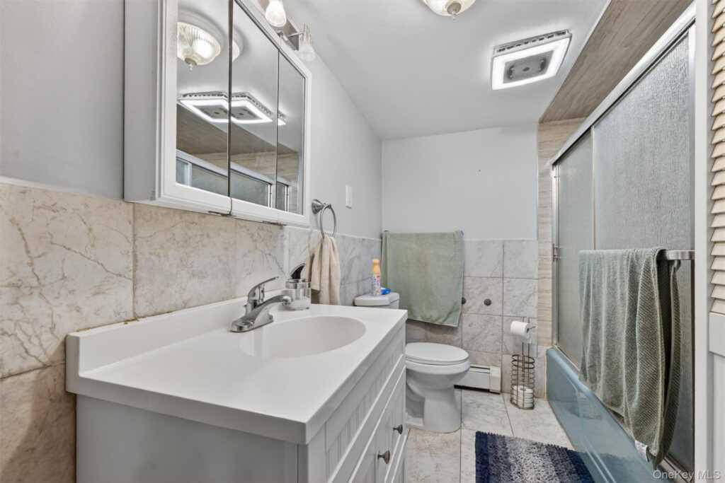 4 Kingsland Drive, New City, NY 10956 - Photo 34 of 44