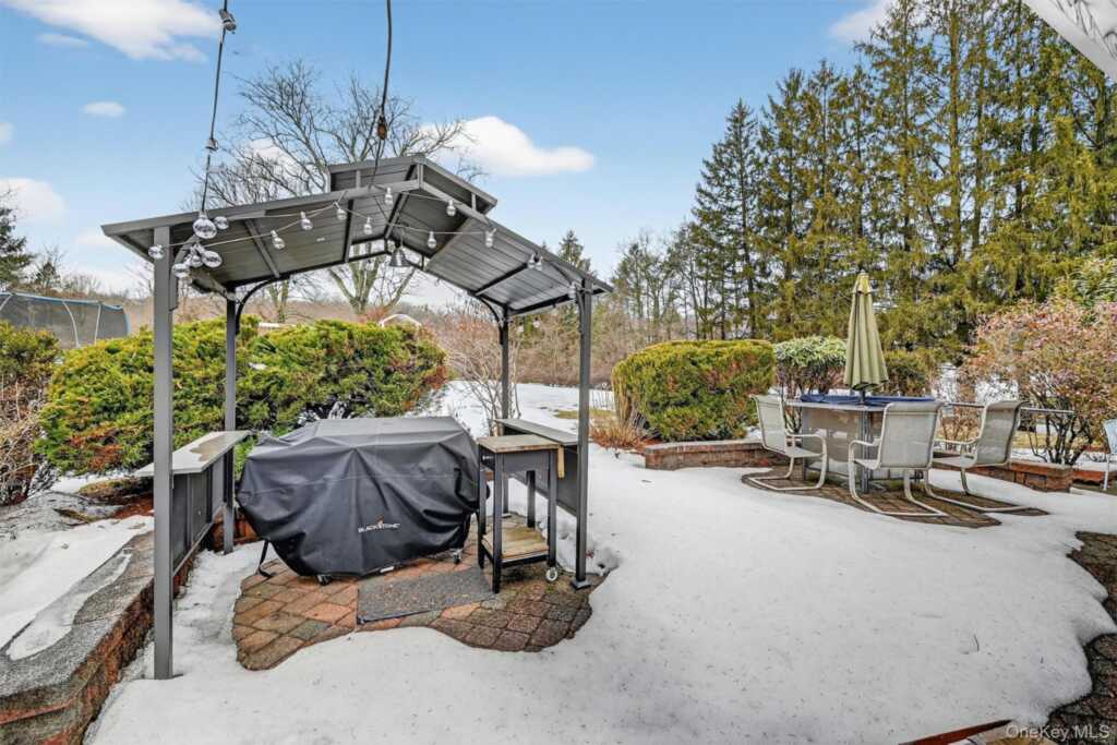 4 Kingsland Drive, New City, NY 10956 - Photo 40 of 44