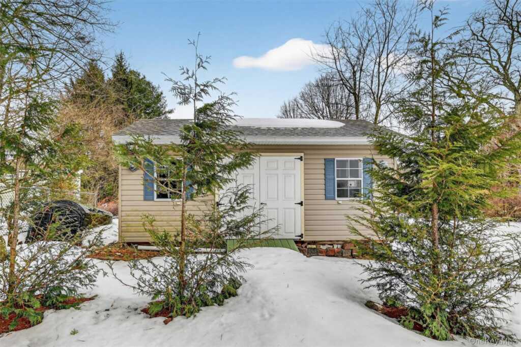 4 Kingsland Drive, New City, NY 10956 - Photo 41 of 44