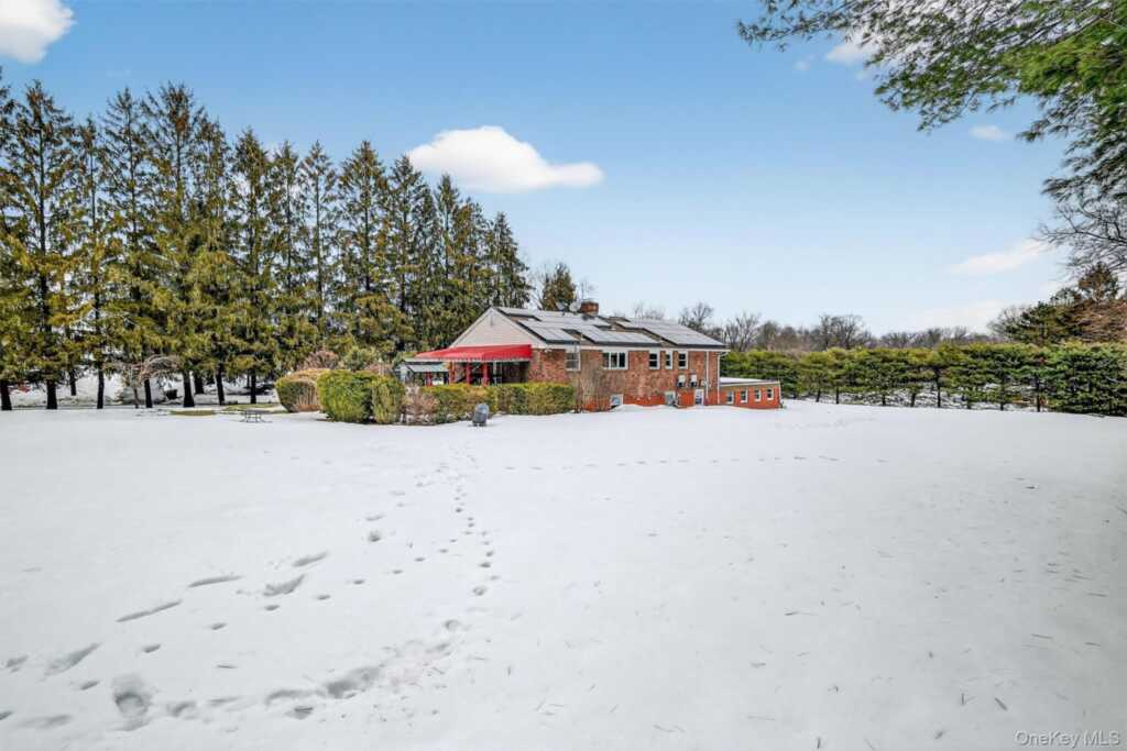 4 Kingsland Drive, New City, NY 10956 - Photo 42 of 44