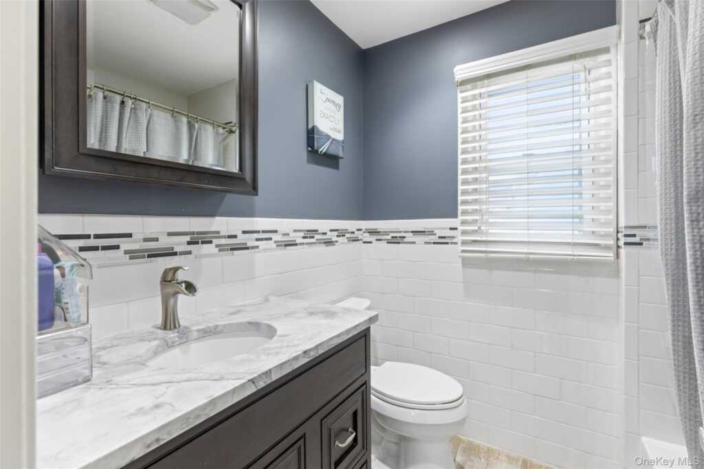 270 Cottage Road, Valley Cottage, NY 10989 - Photo 15 of 20