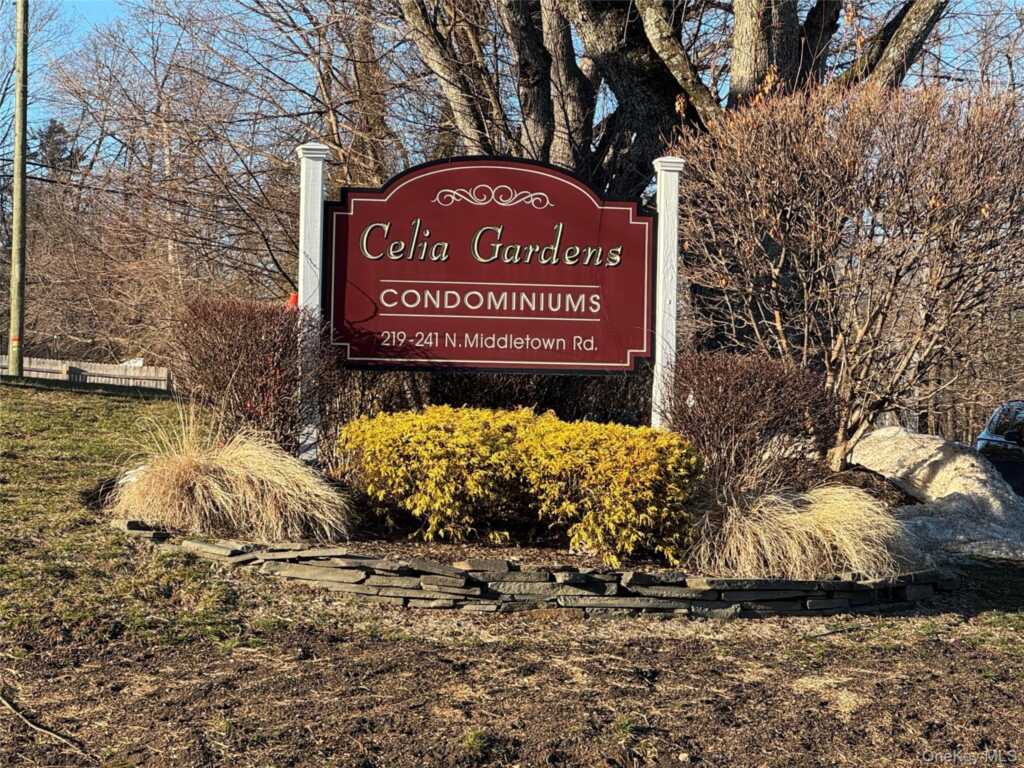 229 N Middletown Road, Unit #G, Pearl River, NY 10965