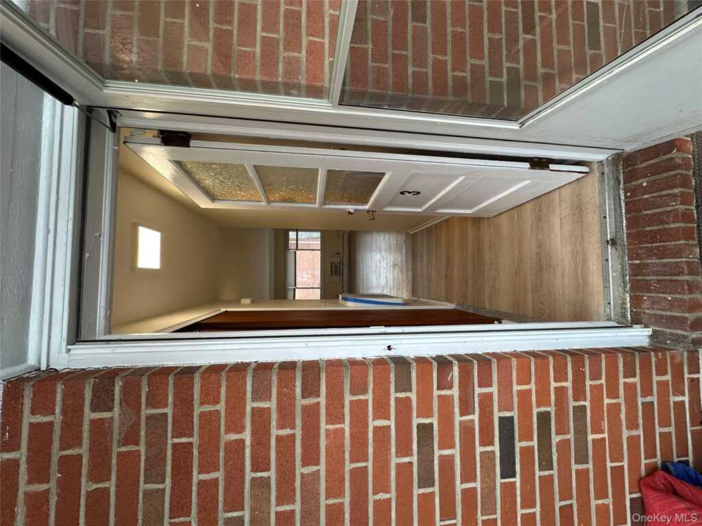 36 S Middletown Road, Unit #3, Pearl River, NY 10965 - Photo 2 of 6