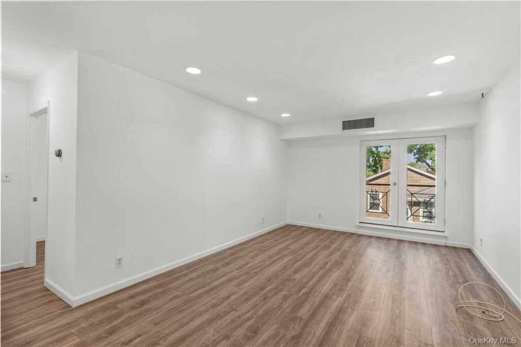 501 N Barry Avenue, Unit #2C, Rye, NY 10543 - Photo 7 of 15