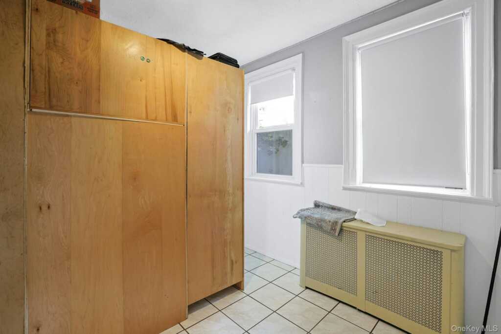 11 Woodland Avenue, New Rochelle, NY 10805 - Photo 6 of 19