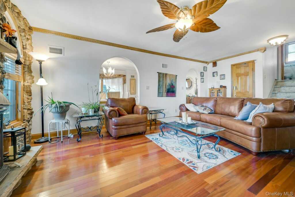 236 Valley Road, Valley Cottage, NY 10989 - Photo 13 of 35