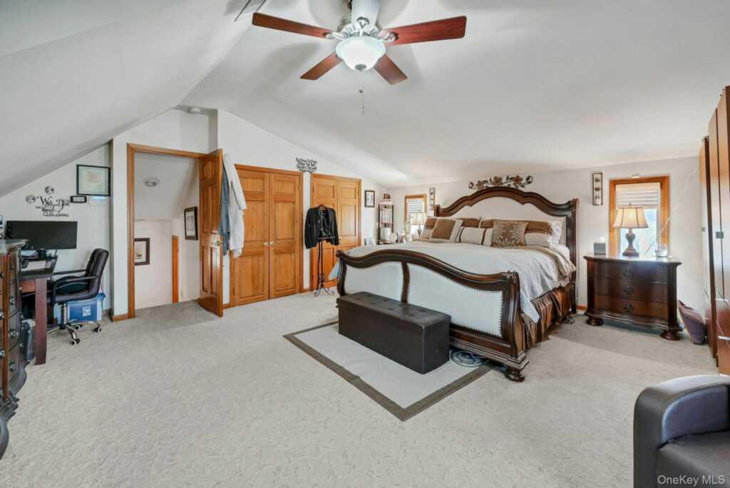 236 Valley Road, Valley Cottage, NY 10989 - Photo 24 of 35