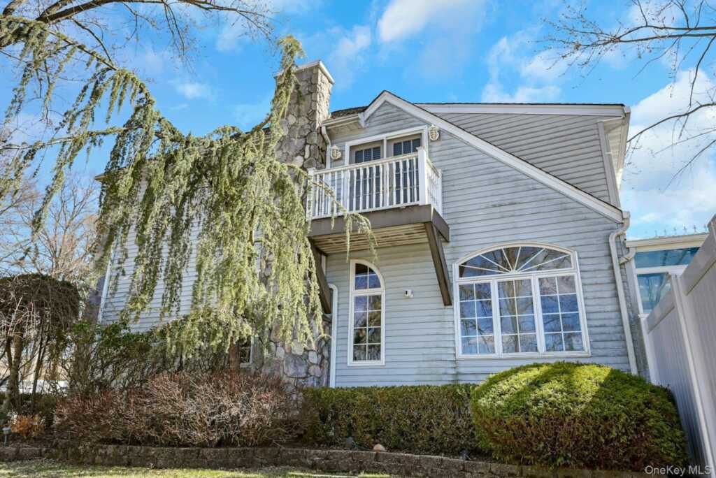 236 Valley Road, Valley Cottage, NY 10989 - Photo 33 of 35