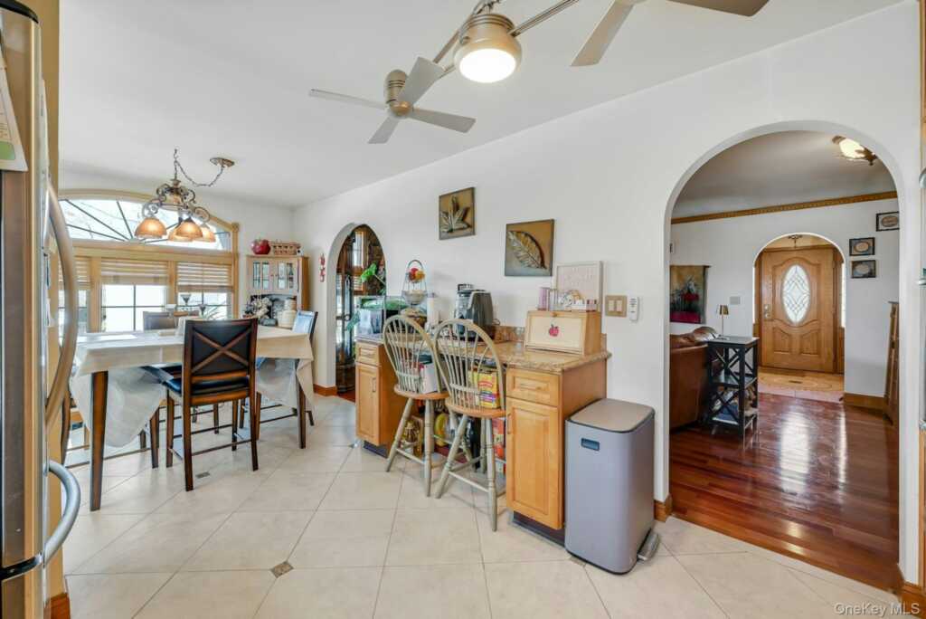 236 Valley Road, Valley Cottage, NY 10989 - Photo 5 of 35