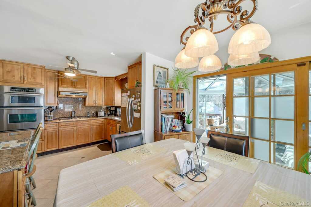 236 Valley Road, Valley Cottage, NY 10989 - Photo 7 of 35