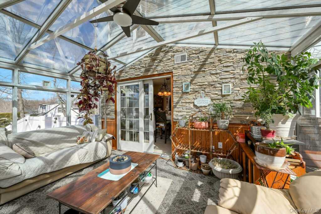 236 Valley Road, Valley Cottage, NY 10989 - Photo 9 of 35